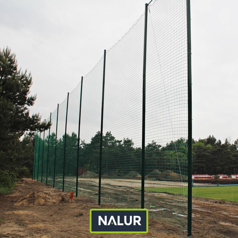   Piłkochwyt 6m - Sportowy piłkochwyt o wysokości 6m ze słupami, węzły 10x10cm, grubość 5mm  