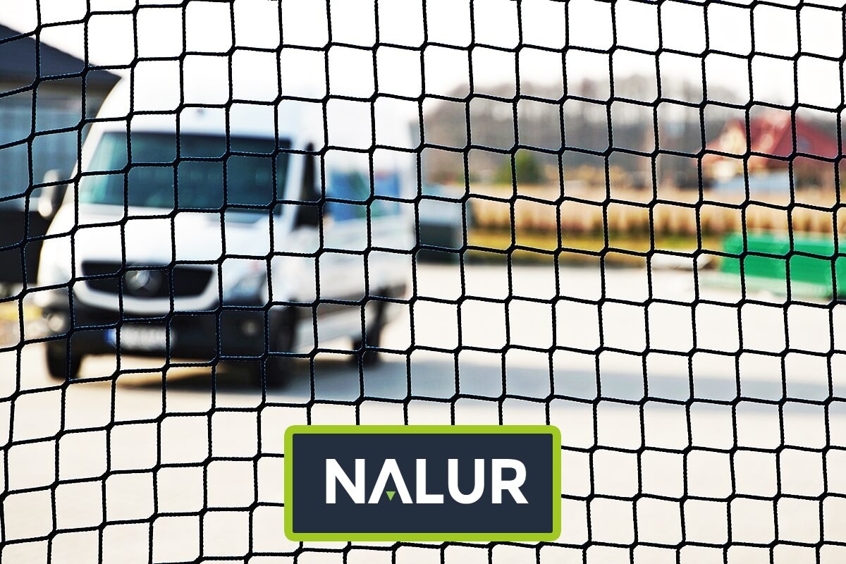   Nalur - Zabezpieczenie przestrzeni załadunkowej grodzią z siatki 