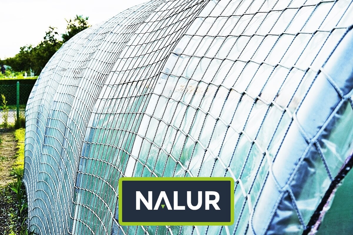   Nalur - Ochronna siatka na kwiatowe i warzywne rabaty 