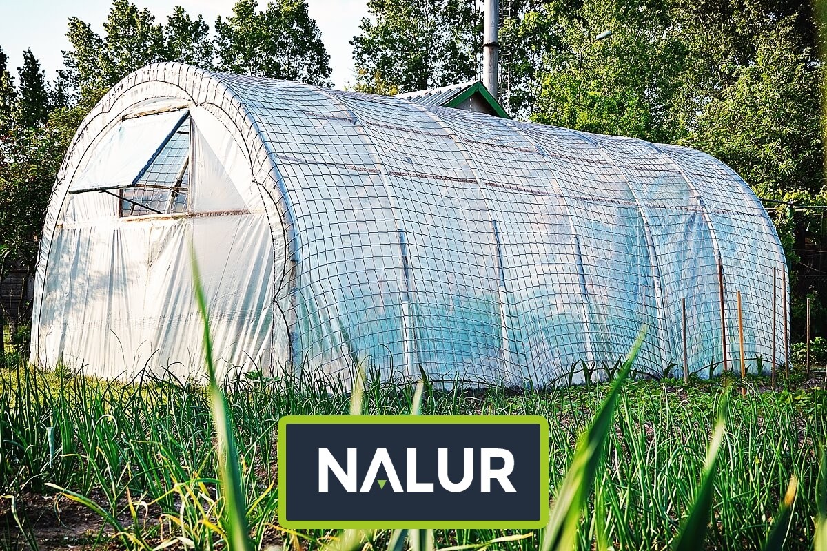   Nalur - Odporna na silny wiatr siatka do zabezpieczania tuneli foliowych 