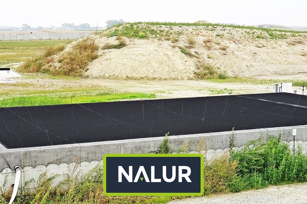   Nalur - Optymalizacja magazynu dzięki podwieszanym półkom z siatki: bezpieczne przechowywanie w hali 