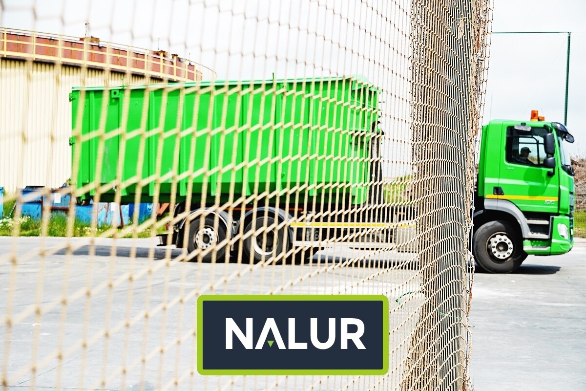   Nalur - Niesamowita optymalizacja przestrzeni — podwieszane półki siatkowe dla różnorodnych przedmiotów 