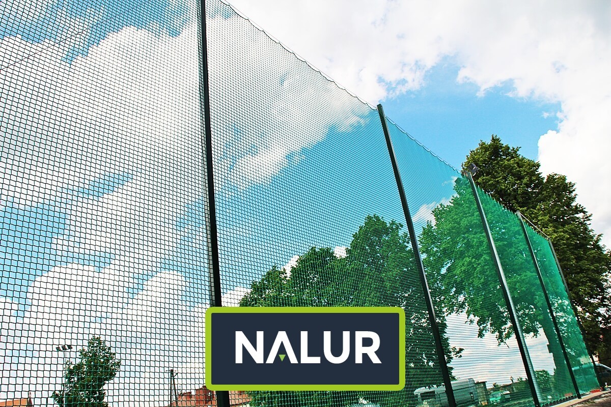   Nalur - Siatkowa ochrona dla boisk piłkarskich - idealna dla entuzjastów futbolu 