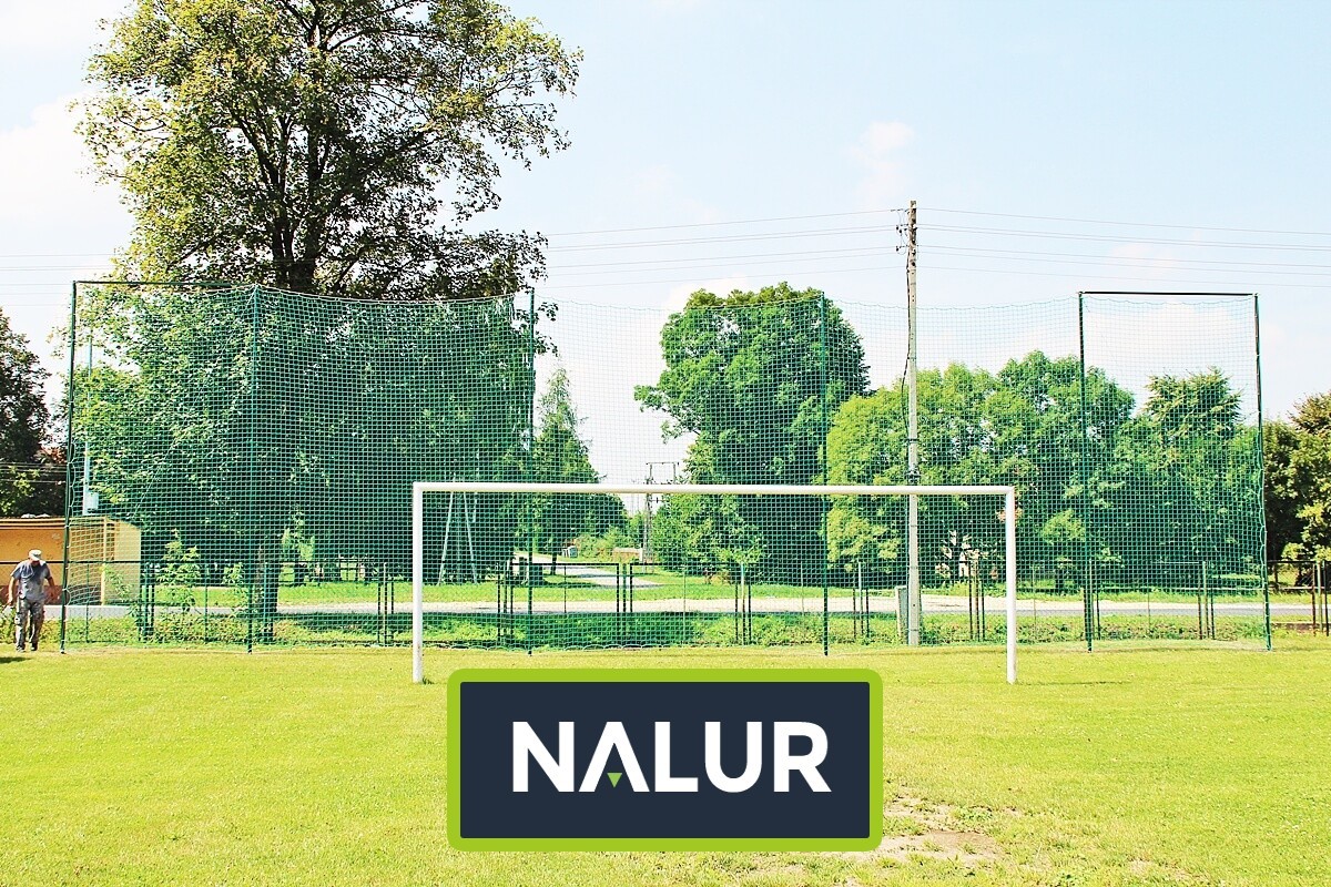   Nalur - Siatka do zabezpieczenia boiska piłkarskiego 