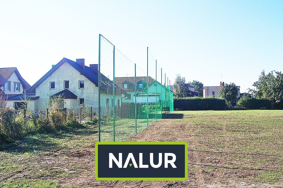   Nalur - Zestaw 4m - Siatka 4,5x4,5cm o grubości 4mm wraz ze słupami 