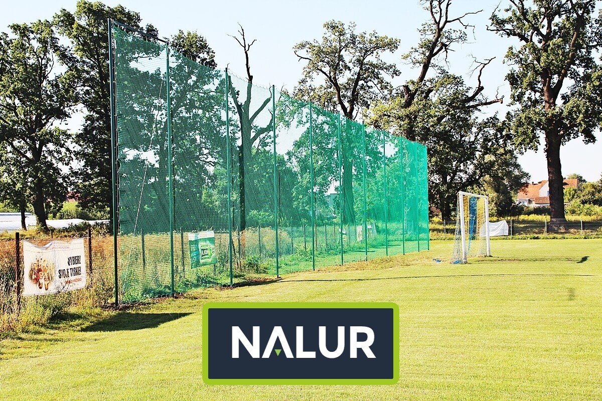   Nalur - Optymalne zabezpieczenie boiska: siatka ochronna 6m 