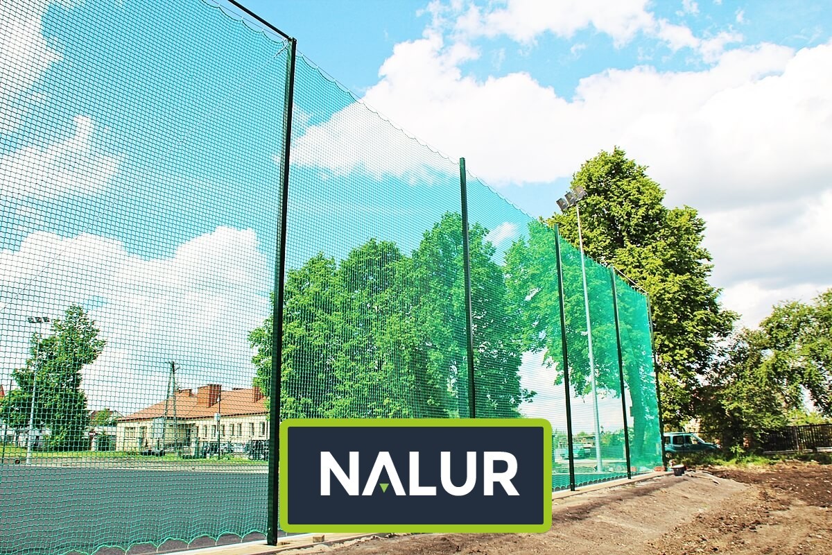   Nalur - Piłkochwyt 5m - Słupki z siatką 10x10cm o grubości 4mm i wysokości 5m 