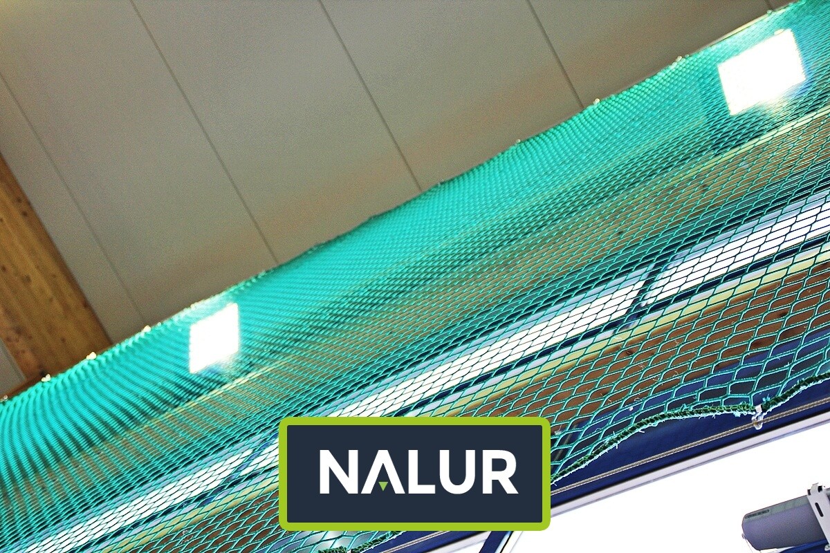   Nalur - Siatki zabezpieczające zapewniające bezpieczeństwo w halach sportowych 