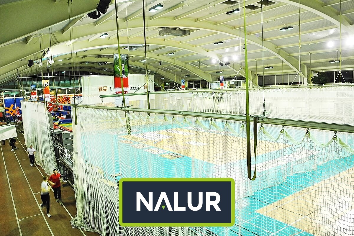 Bezpieczna osłona z siatki do użytku w halach sportowych Nalur - Bezpieczna osłona z siatki do użytku w halach sportowych