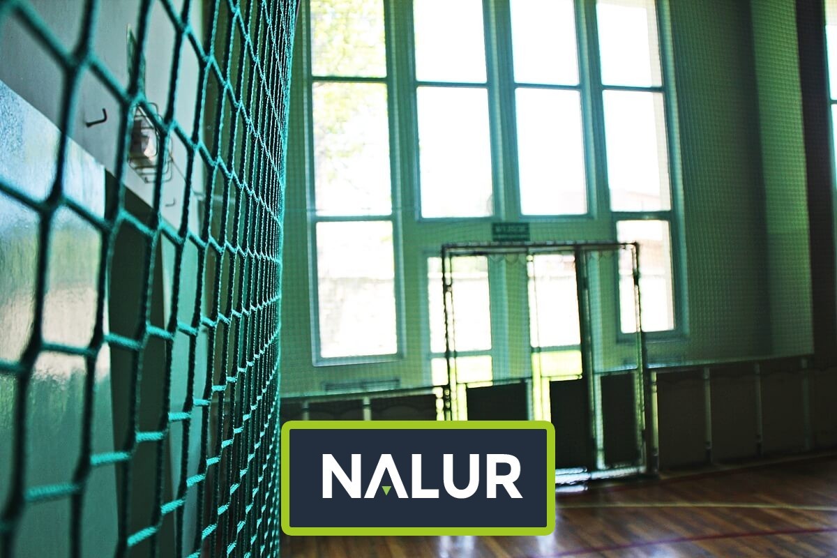 Siatka na hale sportową Zabezpieczenie siatką hali sportowej Nalur - Siatka na hale sportową Zabezpieczenie siatką hali sportowej