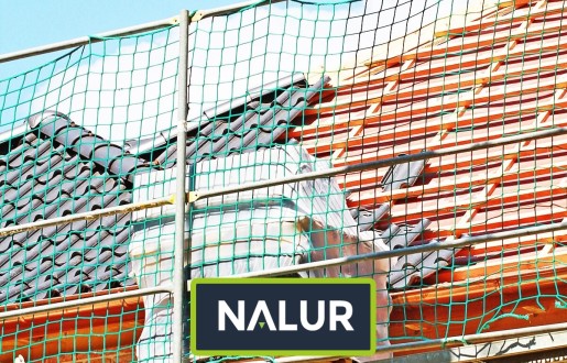 Siatka zabezpieczająca o wymiarach 4,5x4,5 m i grubości 3 mm wykonana z polipropylenu Nalur - Siatka zabezpieczająca o wymiarach 4,5x4,5 m i grubości 3 mm wykonana z polipropylenu