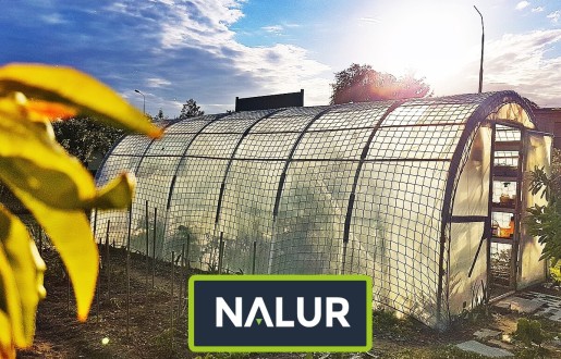   Nalur - Siatka wzmacniająca do ochrony tunelu foliowego przed wiatrem 