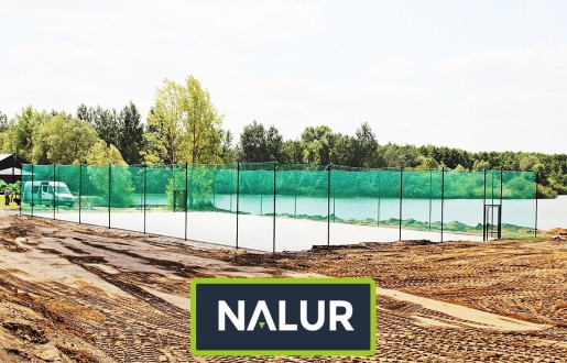 Ogrodzenie boiska 4m wys. z słupami i siatką 8x8cm o grubości 6mm Nalur - Ogrodzenie boiska 4m wys. z słupami i siatką 8x8cm o grubości 6mm