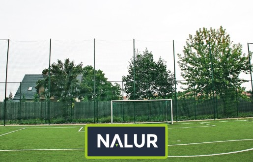 Słupy i siatka piłkochwytowa — oczka 10x10cm, grubość 5mm Nalur - Słupy i siatka piłkochwytowa — oczka 10x10cm, grubość 5mm