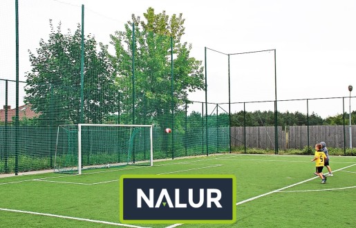   Nalur - Piłkochwyty 4m wys. z słupami i siatką 6x6cm o grubości 4mm Wysokość piłkochwytów 4m 