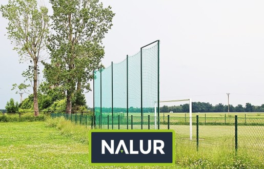   Nalur - Piłkochwyt 6m - Piłkochwyt na boisko o wysokości 6m ze słupami i siatką 4,5x4,5cm o grubości 3mm 