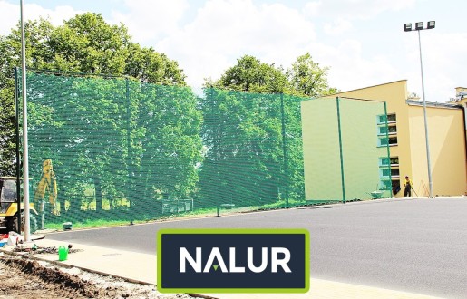   Nalur - Piłkochwyty 4m wys. z słupami i siatką 10x10cm o grubości 4mm Wysokość piłkochwytów 4m 