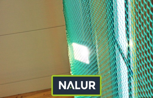 Siatki zabezpieczające przed upadkiem przedmiotów z sufitu w hali sportowej Nalur - Siatki zabezpieczające przed upadkiem przedmiotów z sufitu w hali sportowej