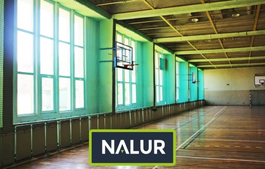   Nalur - Siatka na hale sportową   Zabezpieczenie siatką hali sportowej 